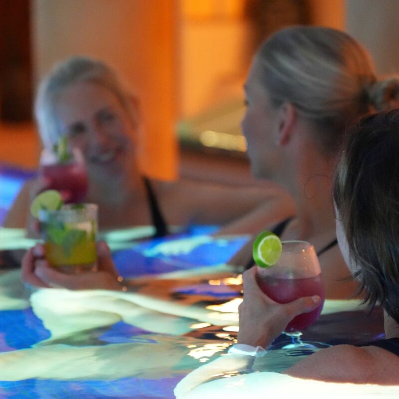 Pikkujoulut 28.11. ja 5.12. – pidensimme Spa-osaston aukioloaikaa